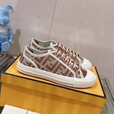 Fendi Low Shoes